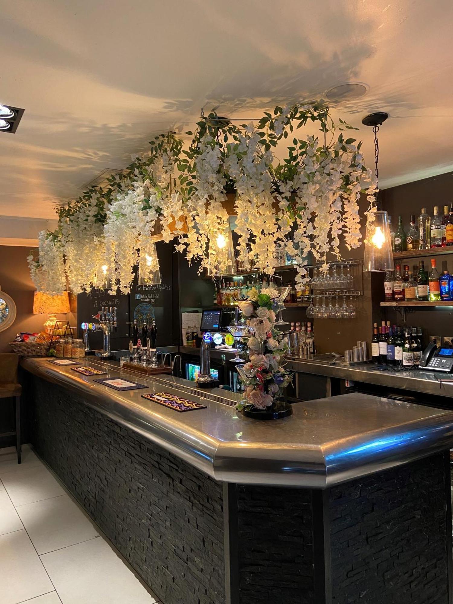 The White Hart Hotel Uttoxeter Eksteriør bilde